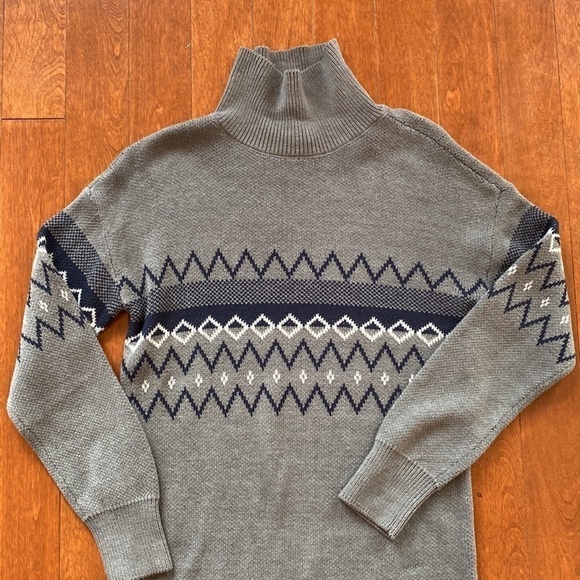 Melrose and Market Sweater dress size small. Gray with a blue and white pattern - Picture 2 of 6